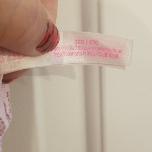 Pink bra - Picture 4 of 5